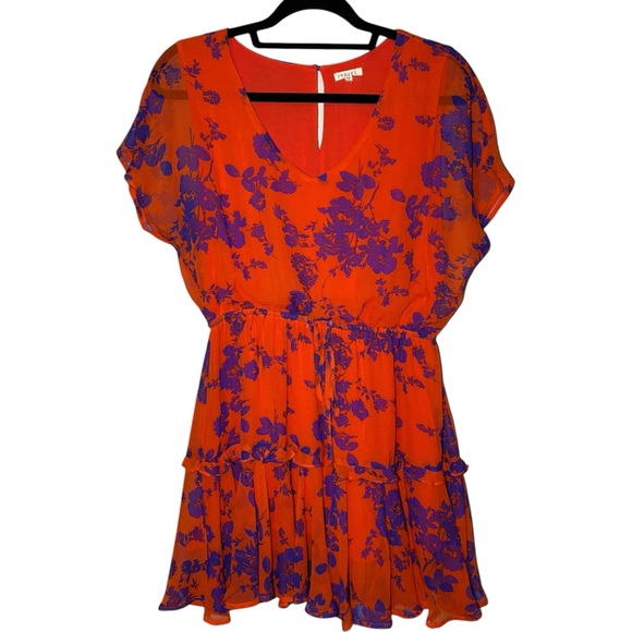 Jodifl Women's Medium‎ Floral Tiered Cap Sleeve Mini Dress Ruffles V Neck - Picture 1 of 6